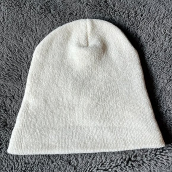 2/$20 Ladies White Knit Hat Toque One Size NWOT - Picture 1 of 10